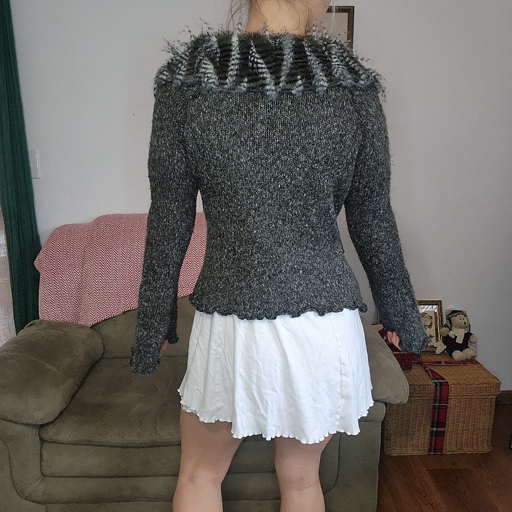 By Deep Los Angeles Y2K Faux Fur Collared Knit Jacket Size M/L - Picture 3 of 8